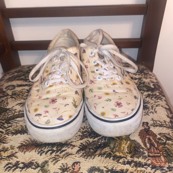 Vans Women’s Doheny Low Rise Canvas Sneakers, sz 6.5 - Picture 8 of 15